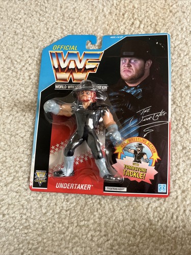 UNDERTAKER FIGURE BLUE CARD WWF WRESTLING 1991 SER...
