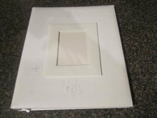 HALLMARK BABY EMBOSSED 5 YEAR MEMORY ALBUM ALB 215-8