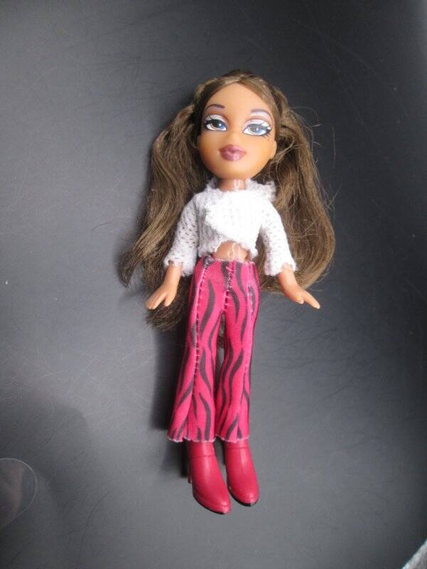 Lil Bratz Girlz Doll ~ 5" Yasmin EUC #186
