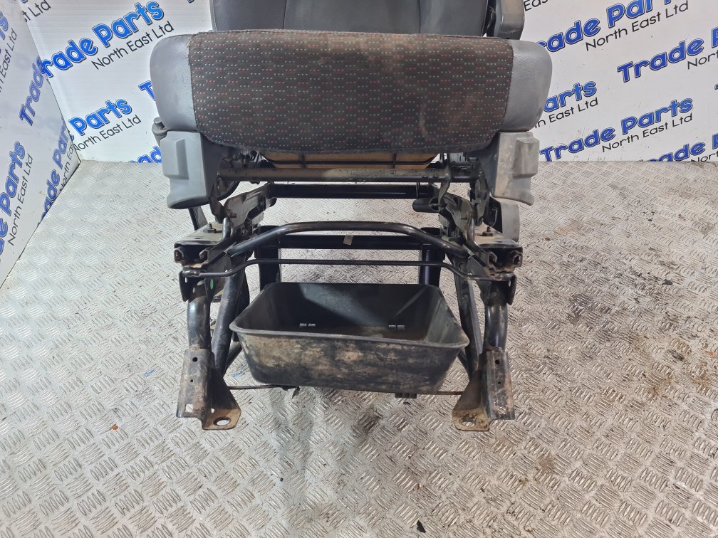 2017 CITROEN RELAY SEAT FRONT SEAT & BASE RIGHT DRIVER SIDE eBay