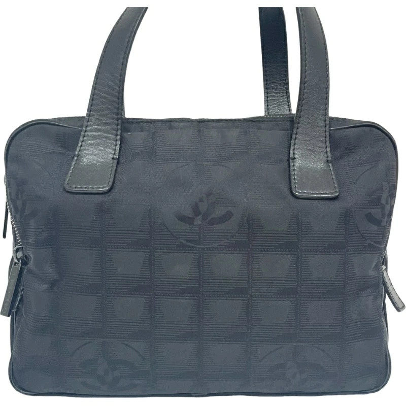 CHANEL Black Nylon Leather Travel Handbag for Women Pre-Owned 12506K486