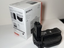 Sony VGC4EM Vertical Grip - great condition