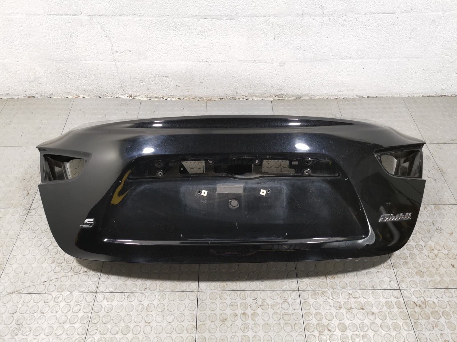 Maserati Ghibli RWD 2017 3.0 L Auto Rear Trunk Tailgate Shell Black Color OEM