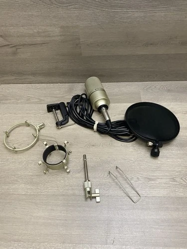 MXL 990 Condenser Microphone With Shock Mount And Screen