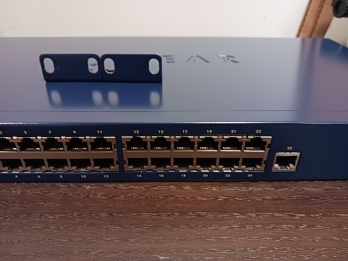 NetGear ProSafe FS726T Blue Layer 3, 256KB RAM, 24 Ports Gigabit Ethernet Switch - Picture 4 of 7