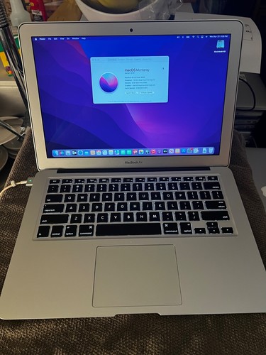 2017 Apple Macbook Air 13" Core i5 1.8GHz 8GB RAM 121 SSD A1466 EMC 3178 Pwr/Adp