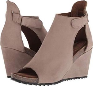 diba true new year wedge