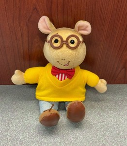 arthur yellow sweater