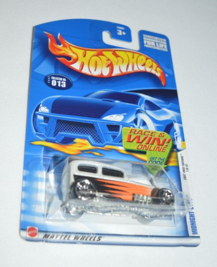 HOT WHEELS 2002 FIRST EDITIONS MIDNIGHT OTTO PEARL WHITE WITH SLOT  WHEELS