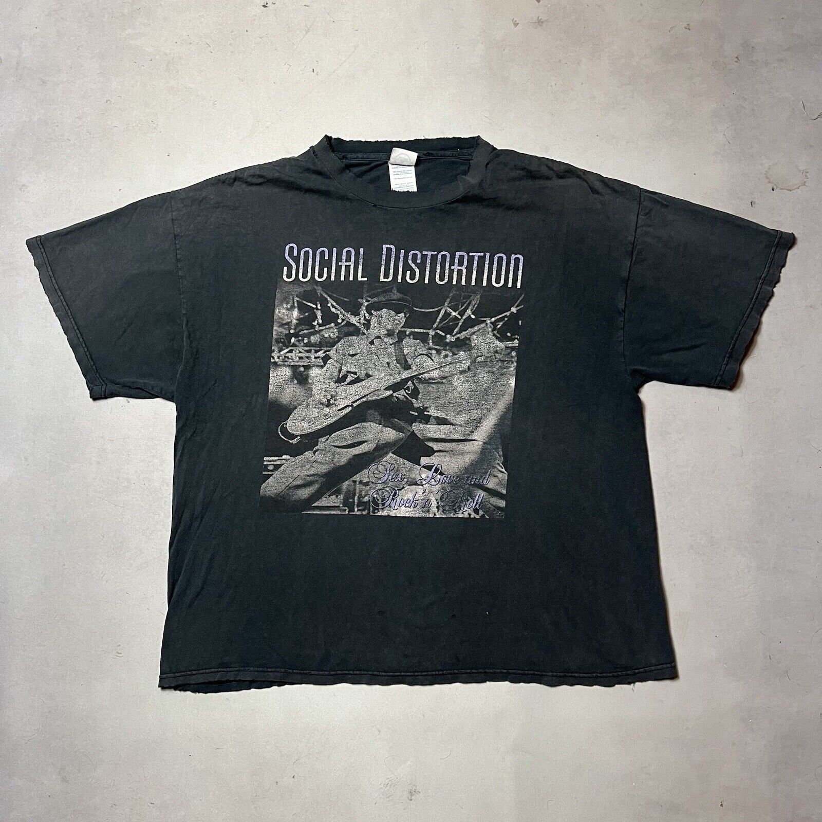Vintage Social Distortion Tour Punk Band Concert T Shirt Thrashed XL