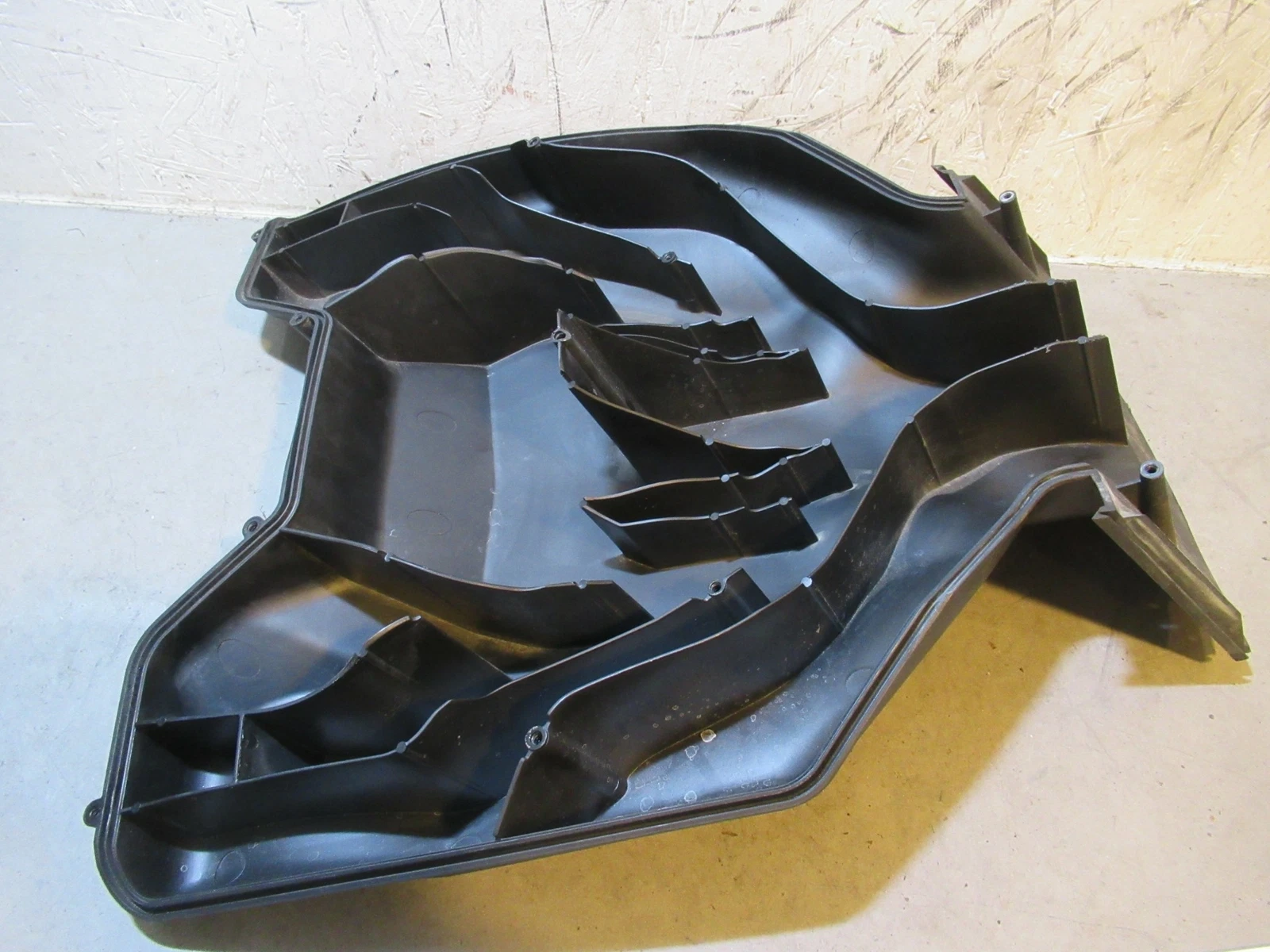 Arctic Cat M800 Intake Plenum Lower 2012