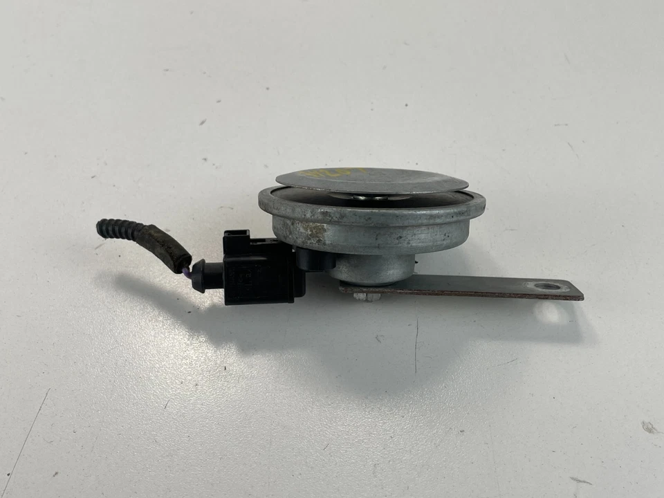 2005-2010 VOLKSWAGEN JETTA ANTI THEFT ALARM HORN SIREN OEM, 951 115H - Image 3 of 4