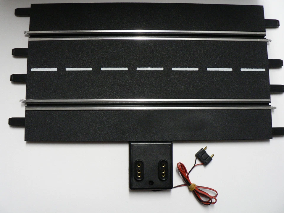 Carrera 124 Exclusiv Anschlußstück Anschlußschiene mit 2,5 mm Stecker NEU