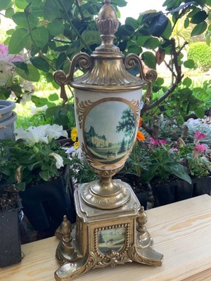 Vintage Franz Hermle Italian Urn Vase