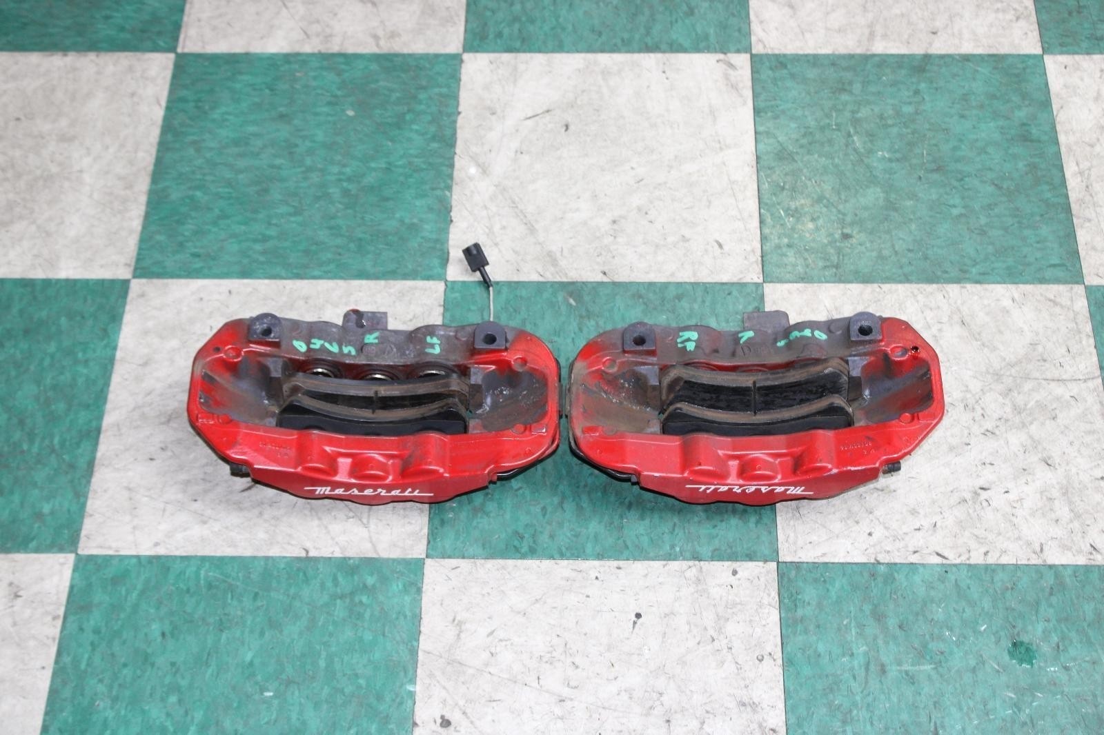 14-17 Quattroporte Red Painted Front Pair LH RH Brake Calipers OEM Factory WTY