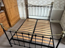 JAY-BE REPLICA VICTORIAN  KING SIZE  BEDSTEAD IN ANTIQUE BLACK - IMMACULATE