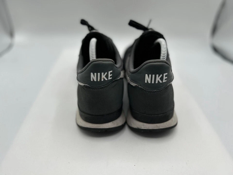 Nike Internationalist Athletic Shoes Women's Sz 10 Black Lace Up 629684-012 - Image 2 of 4