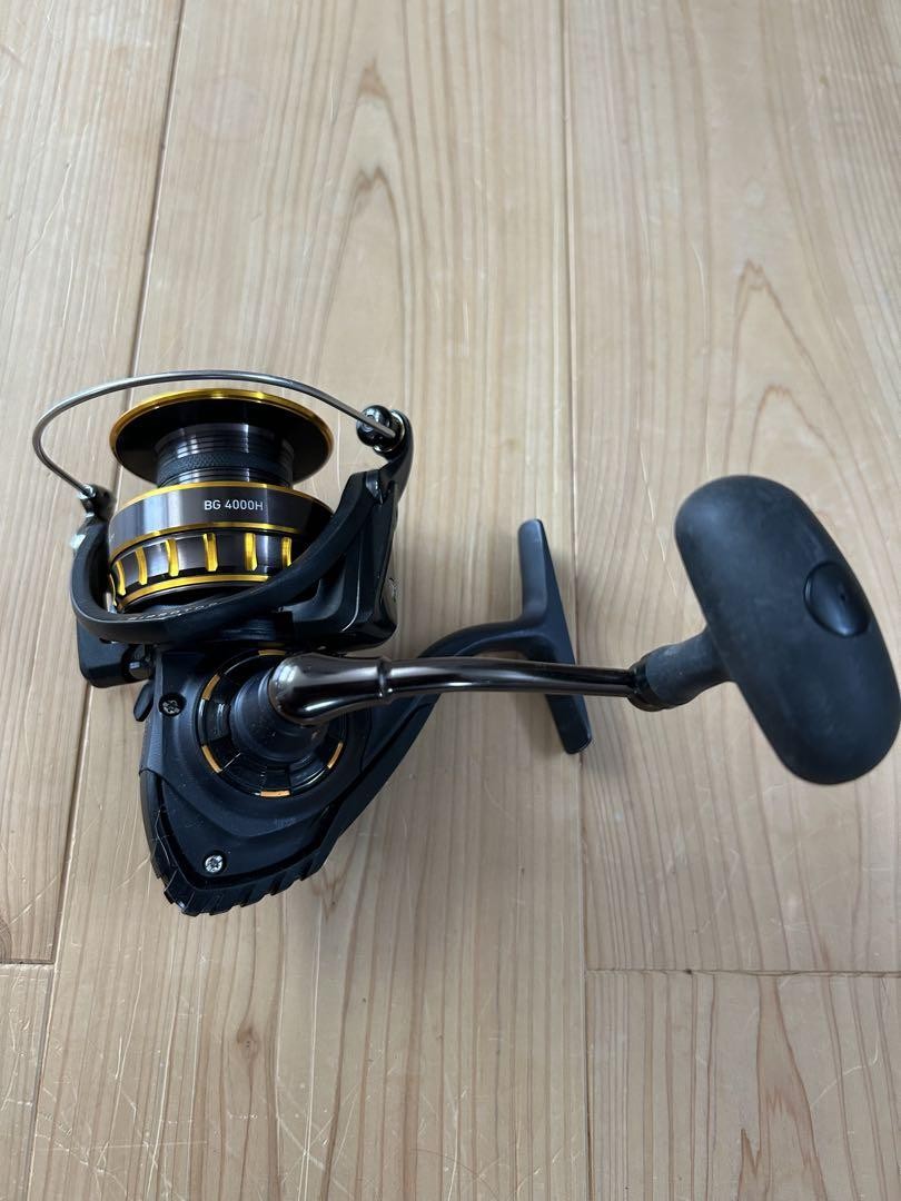 DAIWA　BG４０００H Daiwa BG4000 BG Saltwater Spinning Reel - TackleDirect