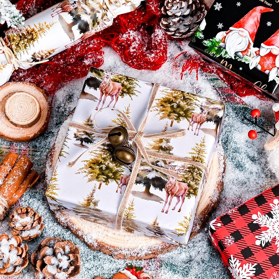 Papel de embrulho festivo de Natal - 17 polegadas X 10 pés por rolo - Veado da floresta de fadas  - Imagem 3 de 4