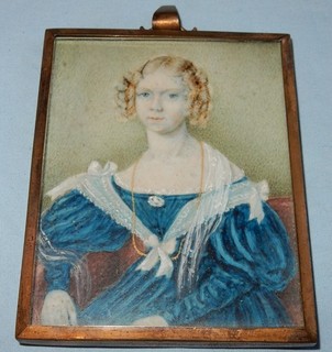 ANTIQUE VICTORIAN PORTRAIT MINIATURE HAND PAINTED WATERCOLOUR OF A YOUNG LADY