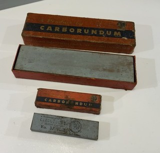 2 VINTAGE CARBORUNDUM OILSTONES FOR SHARPENING HONING TOOLS 4” & 8” INCH