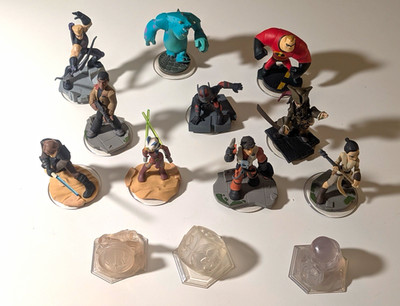 Disney Infinity Konvolut   10 Figuren + 3 Playset-Stücke   Star Wars, Marvel