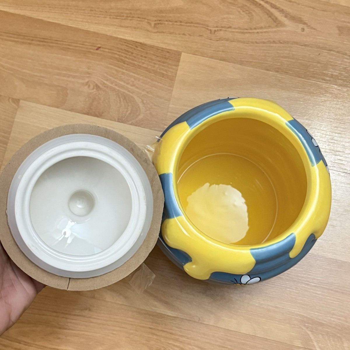 Disney Winnie the Pooh HONEY Pot Cookie Jar Canister with Lid 10