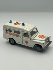 MODELLINO AUTOAMBULANZA LAND ROVER  A-42 SCALA 1:43
