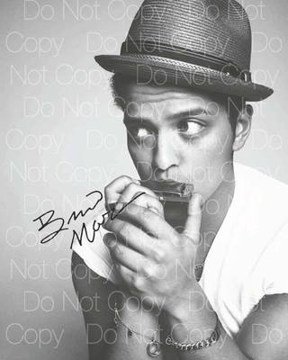 Bruno Mars signed 8X10 photo picture poster autograph RP 2