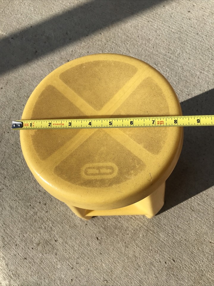 VINTAGE LITTLE TIKES YELLOW CHILD SIZE Chunky STOOL Rare! Fast Ship