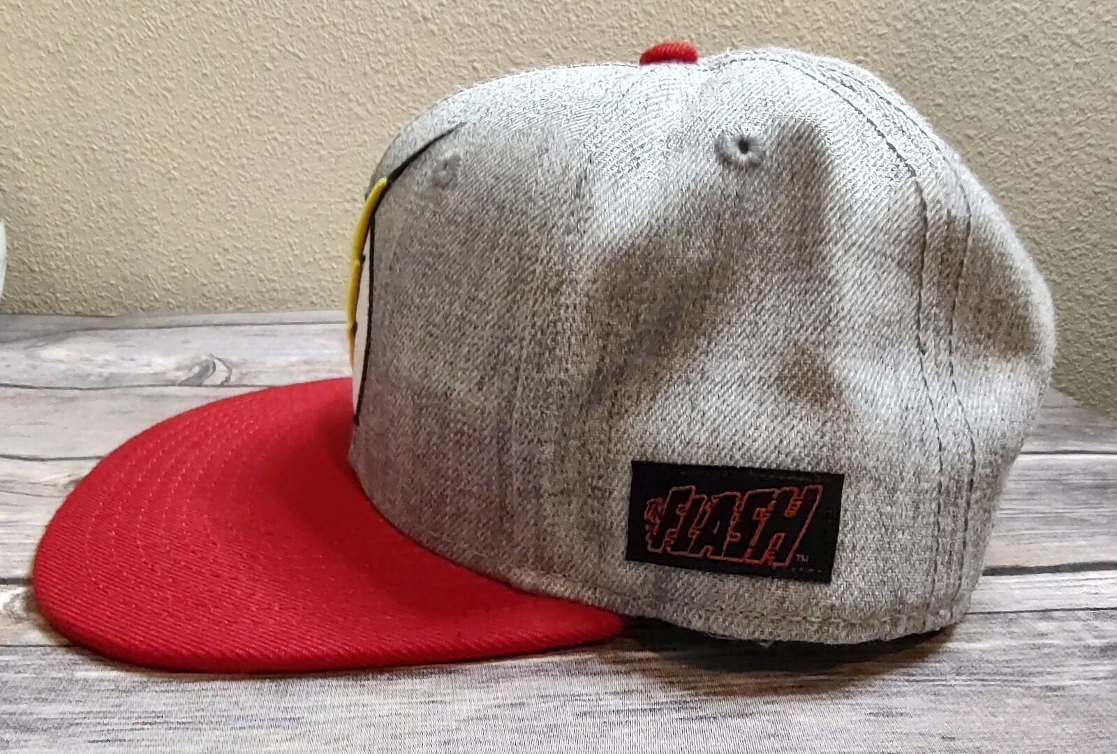 DC Comics Hat Flash Lightning Bolt Gray Adjustabl… - image 2