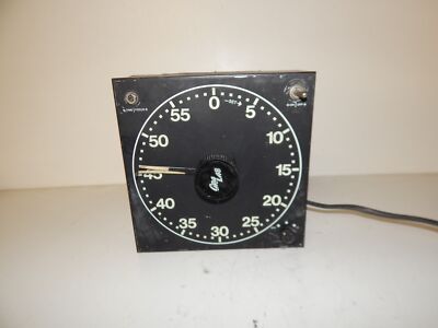 GRALAB DARKROOM TIMER MODEL 300 (TSM72)