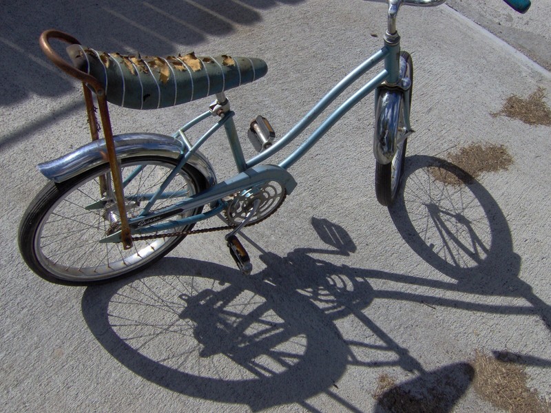 Foremost JC Penny Vintage 1970s Swinger  Girls Bike Banana Seat  Retro Parts