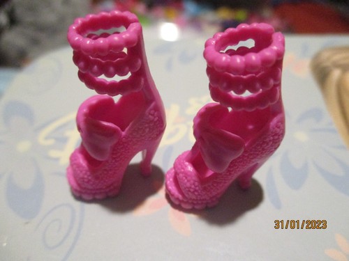 Mini Chaussures / Bottes Anciennes Pour Poupée - Vintage - Occasion