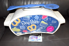 Hasbro Easy-Bake Ultimate Oven White Electric Toy Baking Set Model F0137