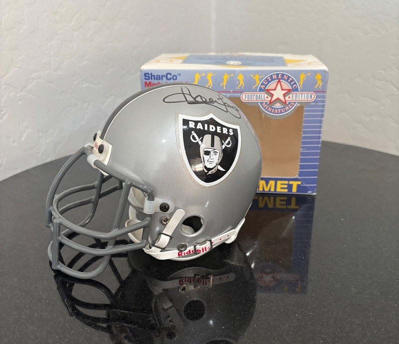 RIDDELL SharCo Authentic Miniatures Oakland Raiders Howie Long Autograph