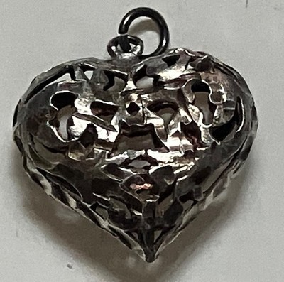 Vintage Sterling Silver 925   3-D Cut Out Heart Pendant 4.1 grams