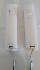 Nintendo Wii RVL-001 2006 White Console with 2 Controllers - Untested/Parts Only