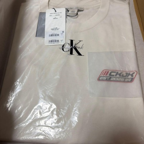 Brand new Jung Kook Calvin Klein logo badge relaxed t-shirt - Afbeelding 6 van 6