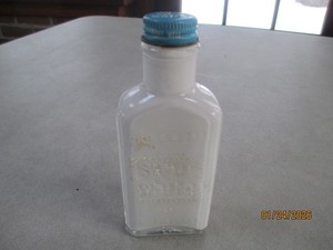 Vintage Hollywood Sani-White Shoe Polish 3 oz Non-Toxic