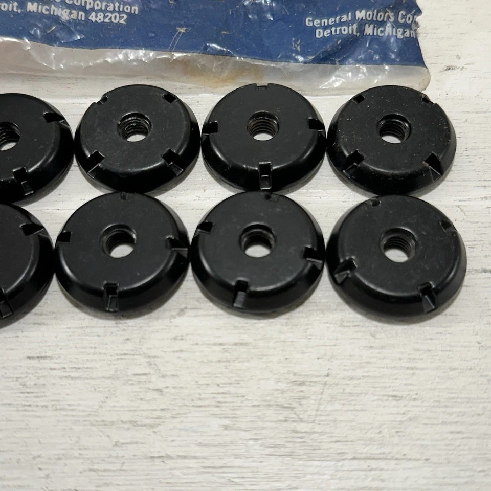 Lote de 10 NOVAS PORCAS DE MASTRO DE ANTENA DE RÁDIO FABRICANTE DE EQUIPAMENTO ORIGINAL GMC 1992-1996 - Imagem 4 de 4