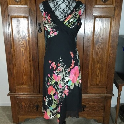 adrianna papell black floral dress