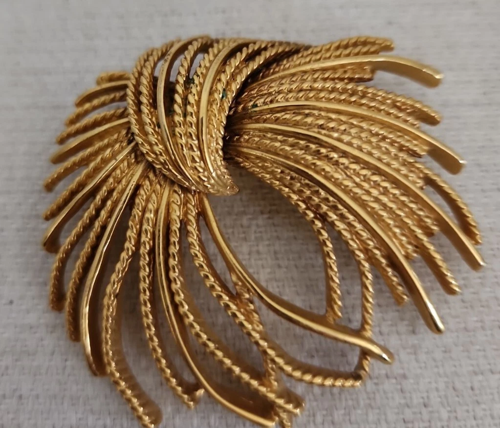 Monet jewelry brooches deals