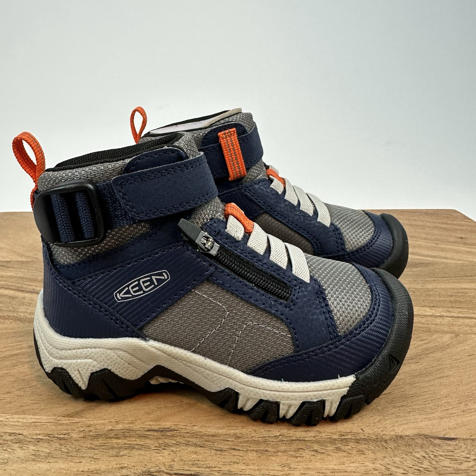 Scarpe da trekking sportive senza limiti Keen Targhee nuove Little Kids taglia 8 C