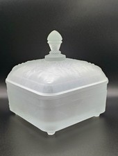 Vintage Tiara Indiana Clear Frosted Glass Honey Bee Hive Footed Candy Dish Box