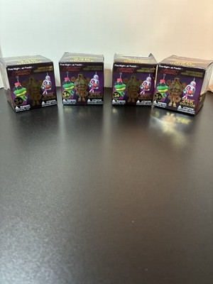 Five Nights At Freddy s Security Breach Backpack Hangers Open Box Unused