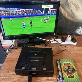 Sega Saturn MK2 Video Game Console 1995 Model MK-80200A-50 With Games Bundle