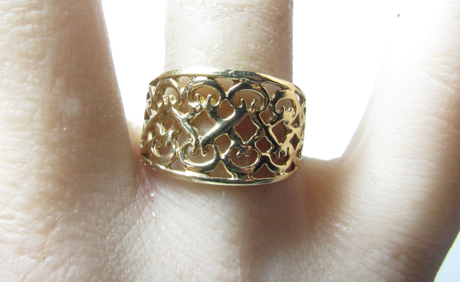 SOLID 10K WIDE YELLOW GOLD RING WITH LATTICE DESI… - image 4