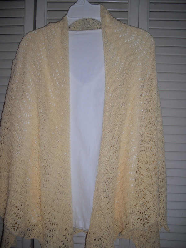 WOMEN'S HAND KNIT SHAWL  #86