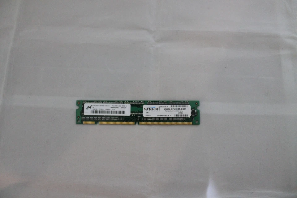 MT4LSDT1664AG-13EC1 MODULE SDRAM 128MB 168DIMM Micron Technology - Image 2 of 2